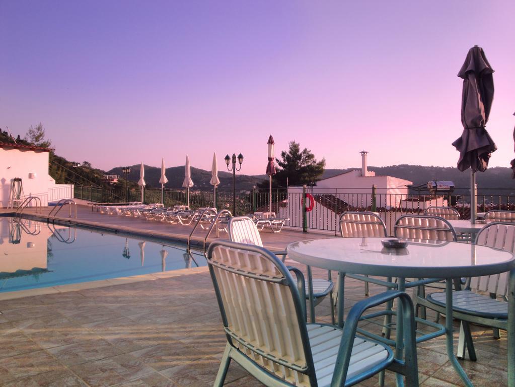 Aegeon Hotel Skopelos Town Exterior photo
