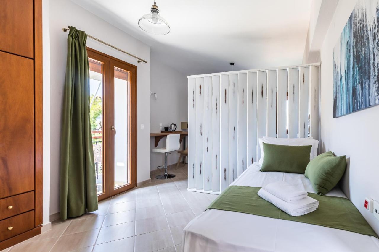 Aegeon Hotel Skopelos Town Exterior photo